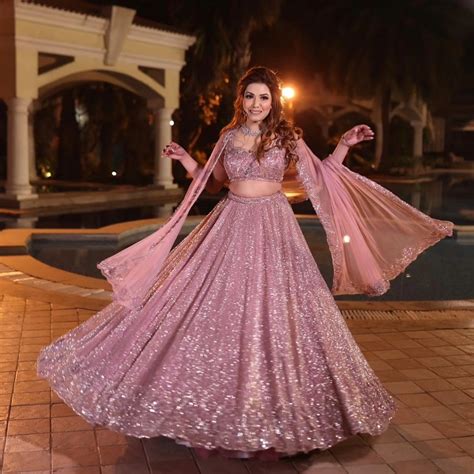 D Vaa Dresses: Ultimate Online Casino VIP Style 2026